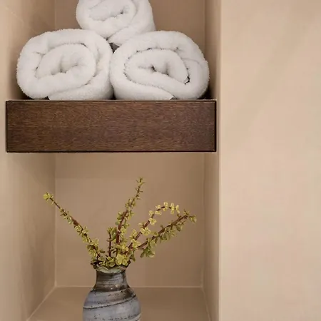 Chill Out In Retropolitan Hideaway At Alsos Park Apartamento